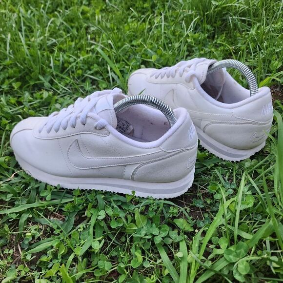 NIKE CLASSIC CORTEZ  GS- KIDS Sneakers - SIZE 6.5Y - Picture 6 of 9